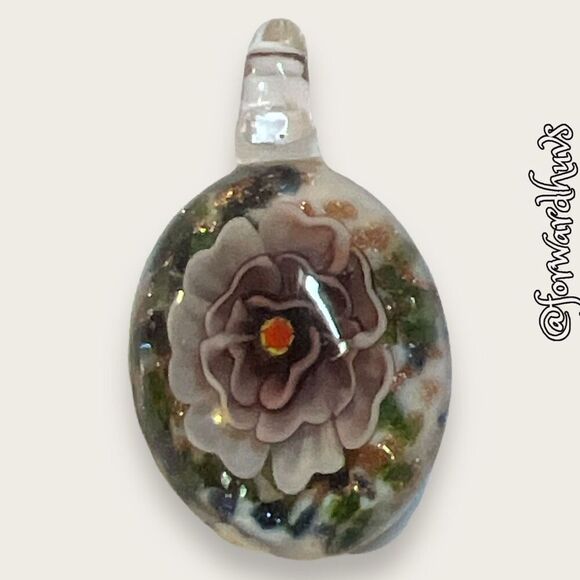 Hand Crafted Murino Style Glass Pendant - Picture 1 of 11